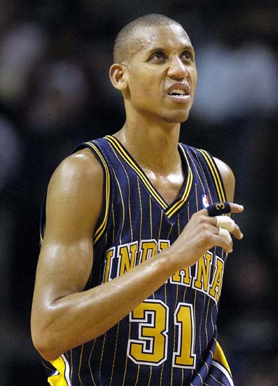 但在财政谨 但在财政谨